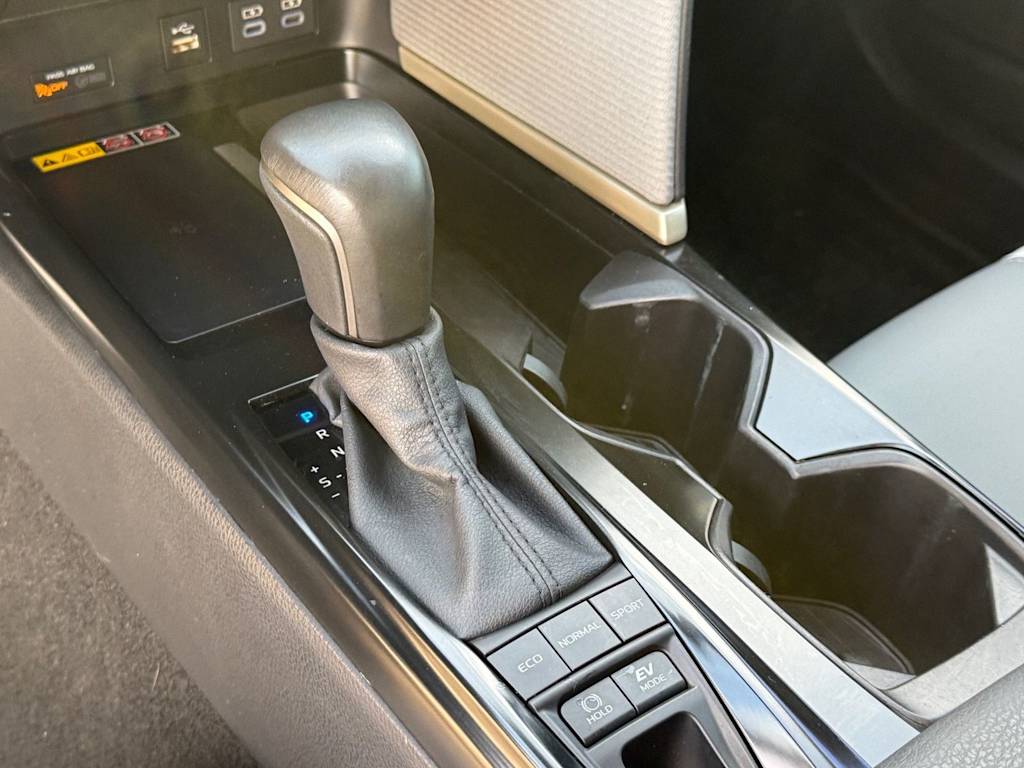 Thumbnail: 2025 Toyota Camry - 25