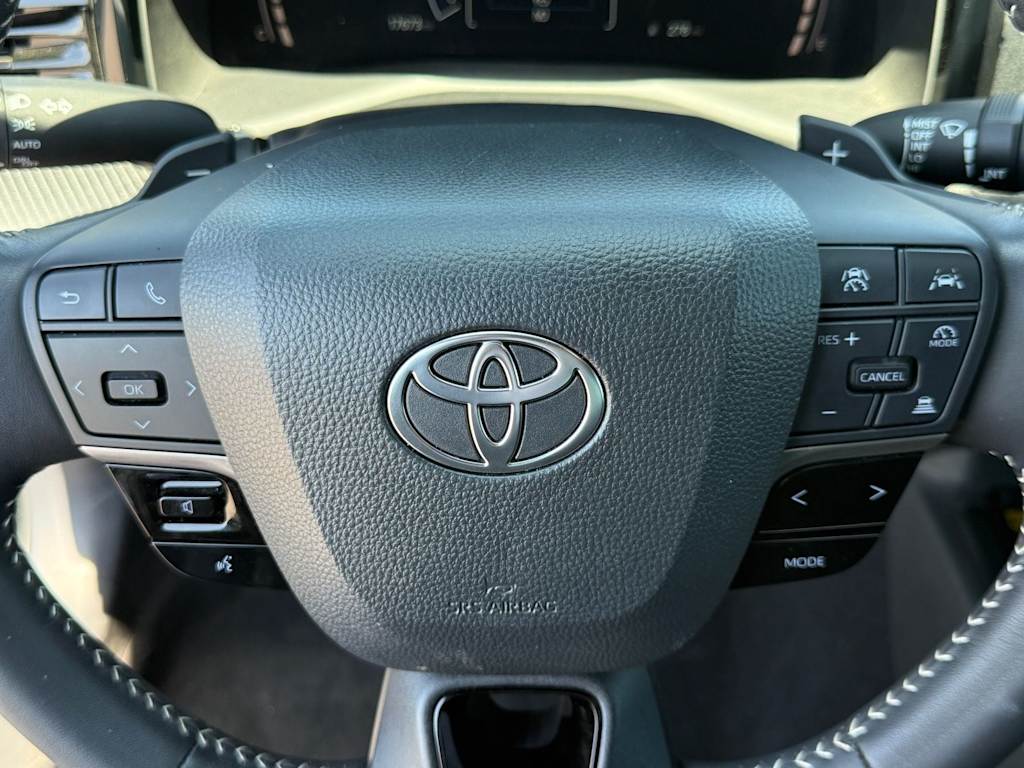 Thumbnail: 2025 Toyota Camry - 20