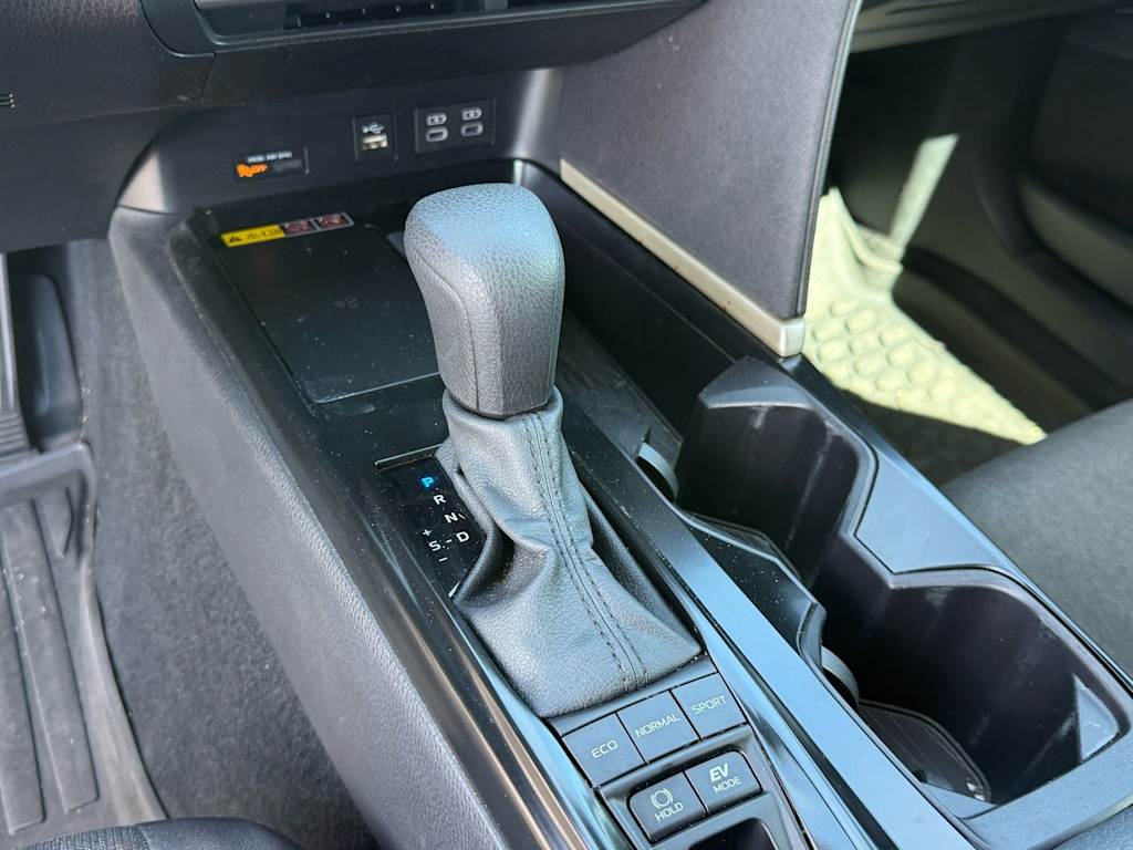 Thumbnail: 2025 Toyota Camry - 10
