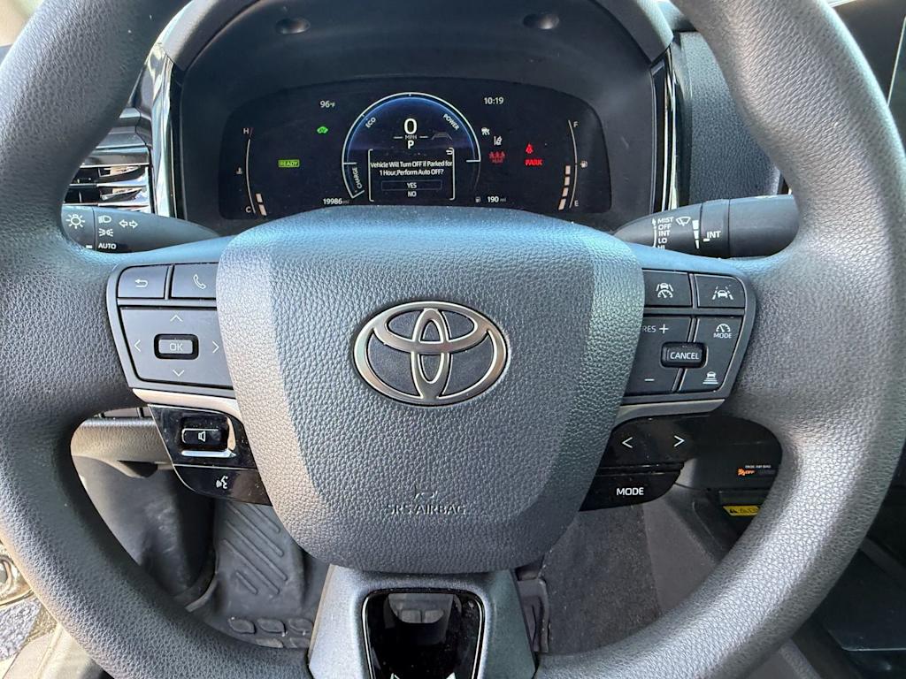 Thumbnail: 2025 Toyota Camry - 22