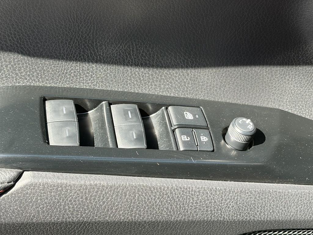 Thumbnail: 2025 Toyota Camry - 14