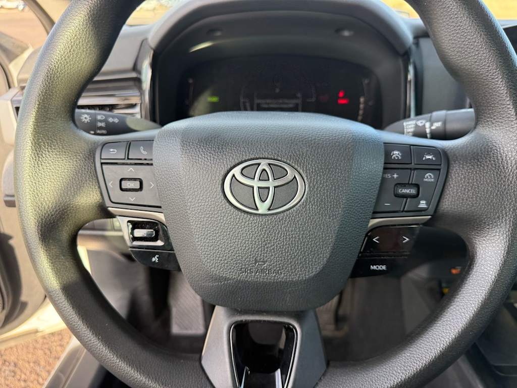Thumbnail: 2025 Toyota Camry - 20