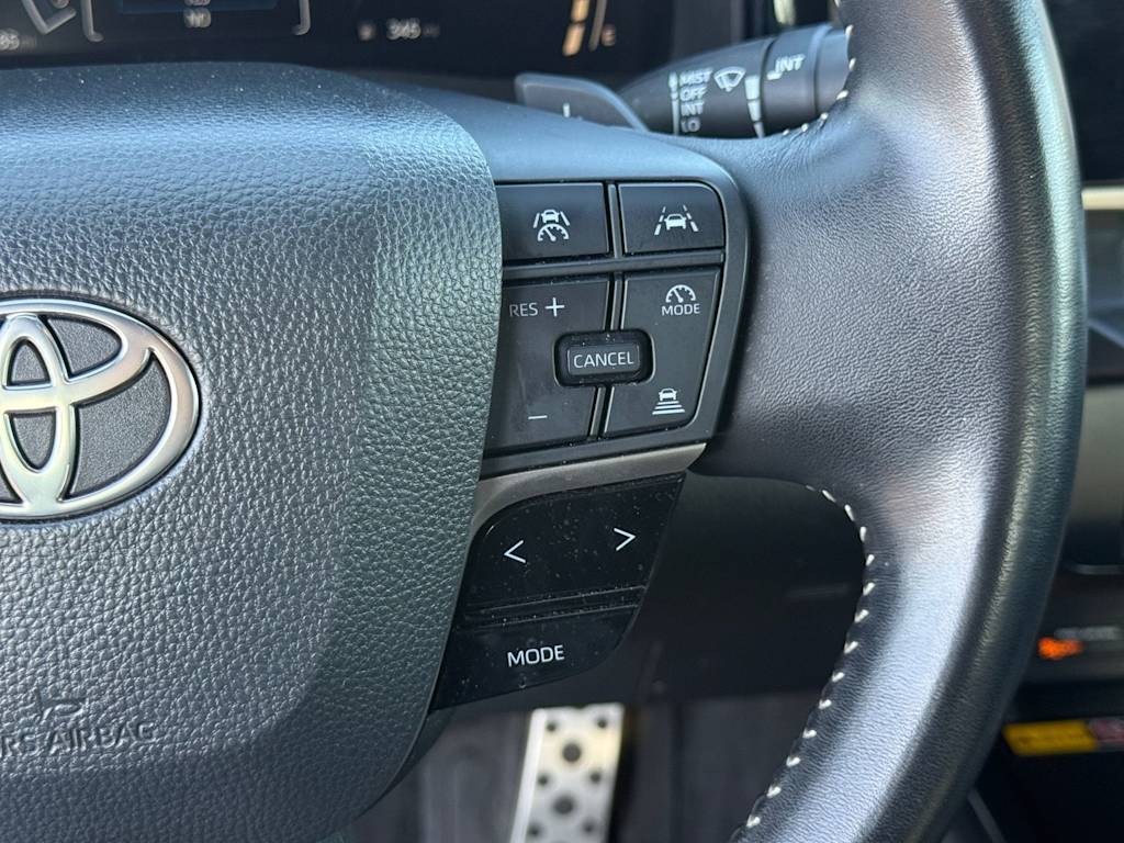 Thumbnail: 2025 Toyota Camry - 23