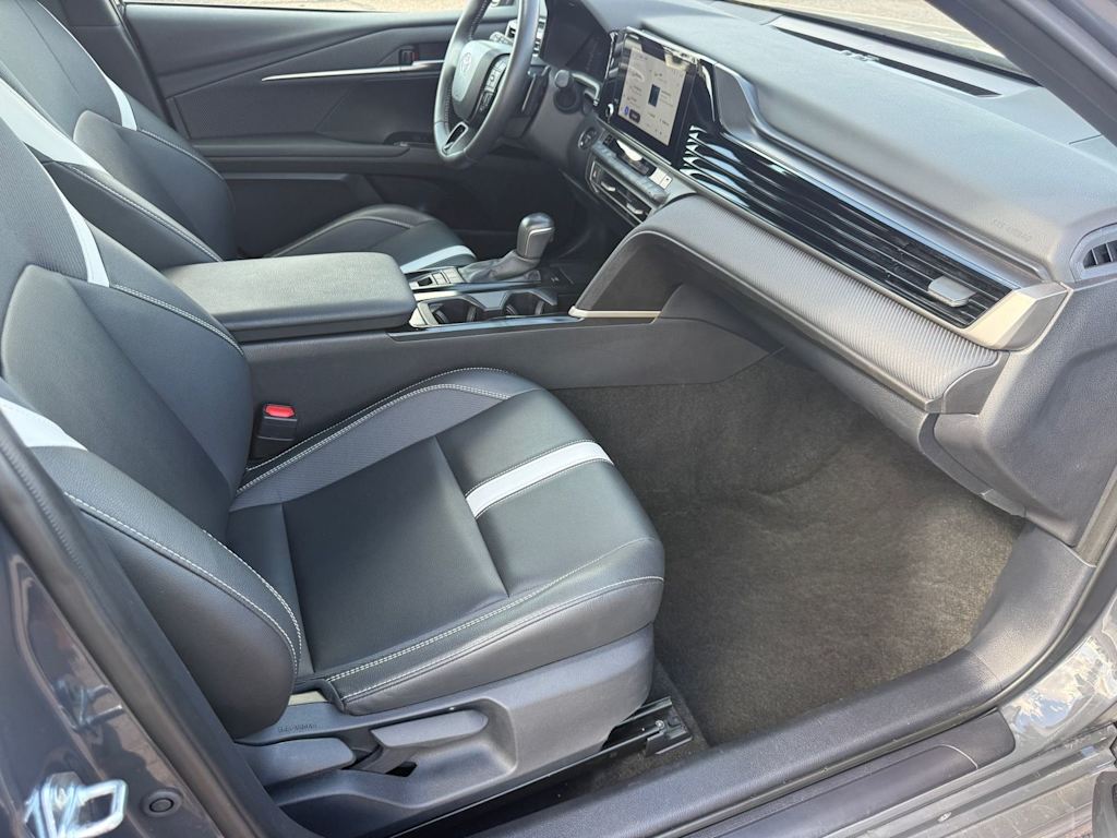 Thumbnail: 2025 Toyota Camry - 10