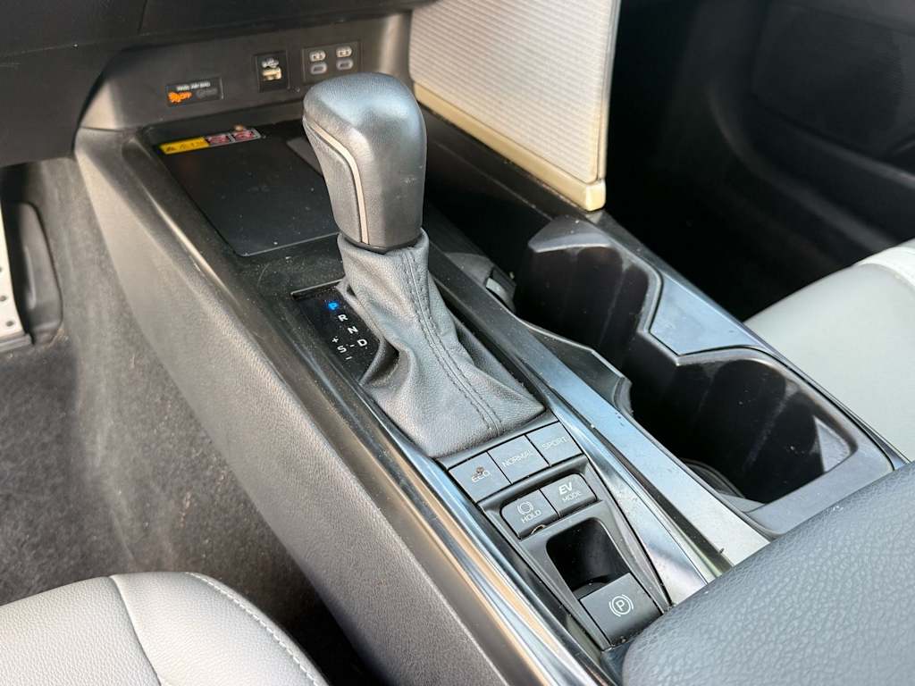 Thumbnail: 2025 Toyota Camry - 10