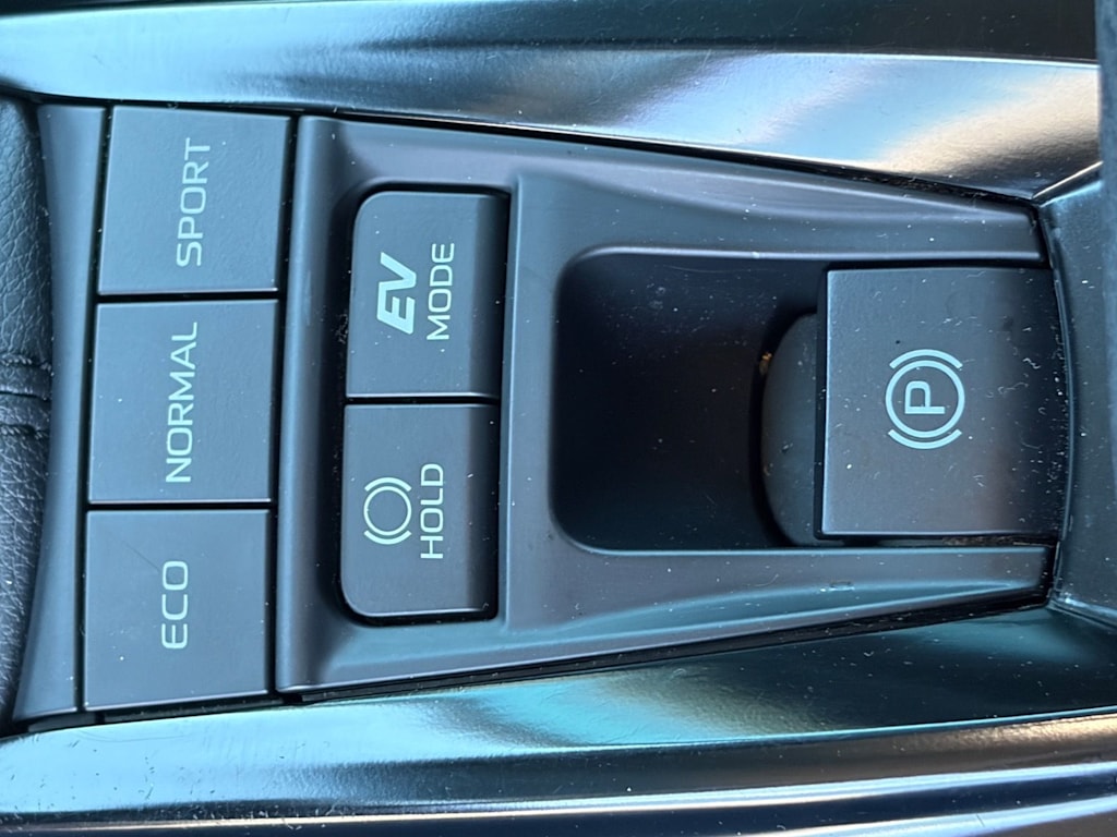 Thumbnail: 2025 Toyota Camry - 21