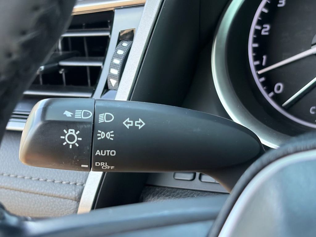 Thumbnail: 2022 Toyota Camry - 17