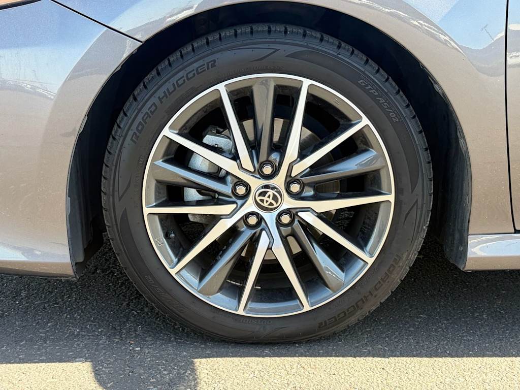 Thumbnail: 2022 Toyota Camry - 5