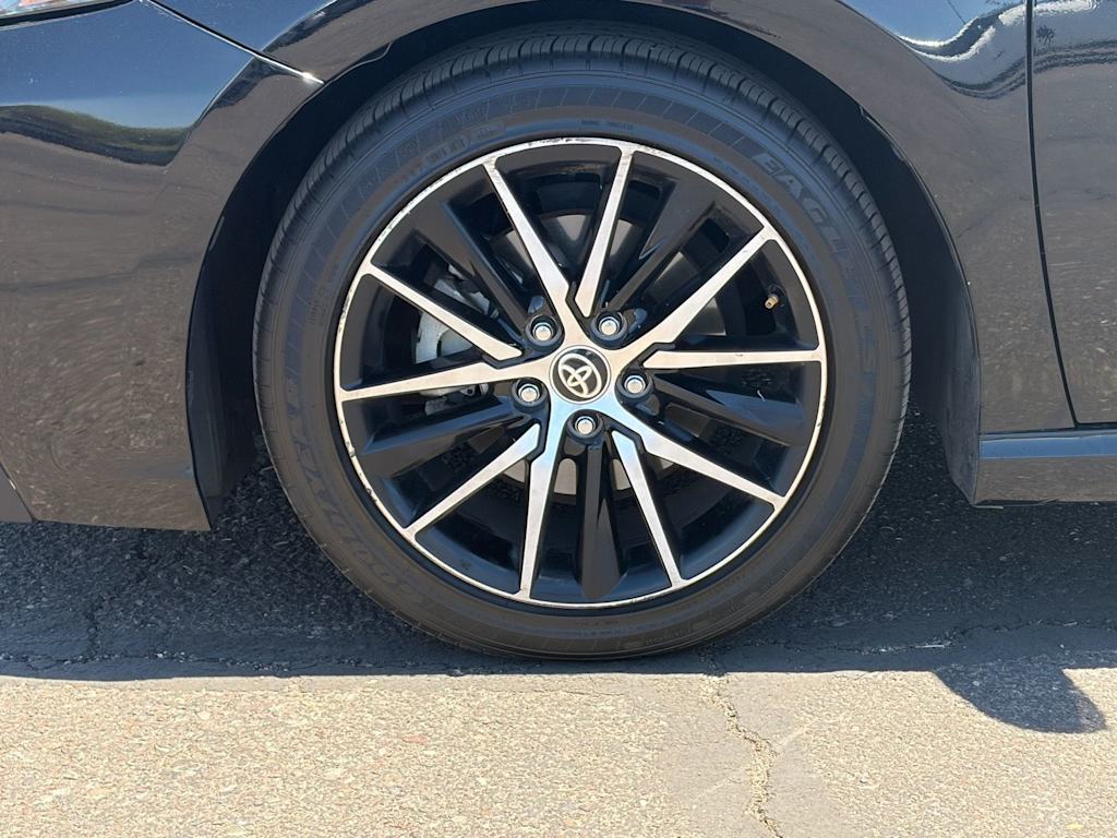 Thumbnail: 2021 Toyota Camry - 4