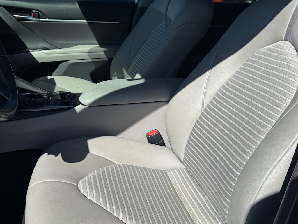 Thumbnail: 2022 Toyota Camry - 6