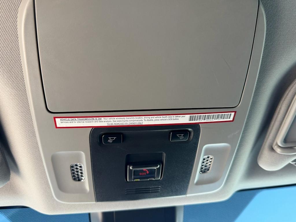 Thumbnail: 2021 Toyota Camry - 19