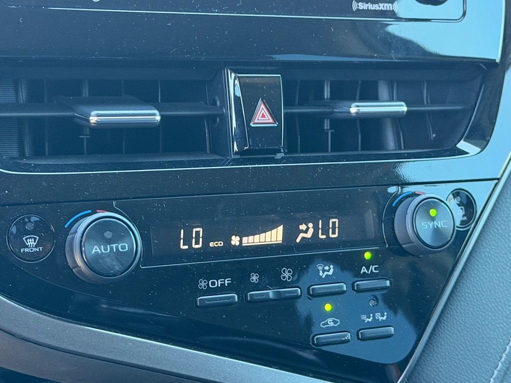 Thumbnail: 2021 Toyota Camry - 14