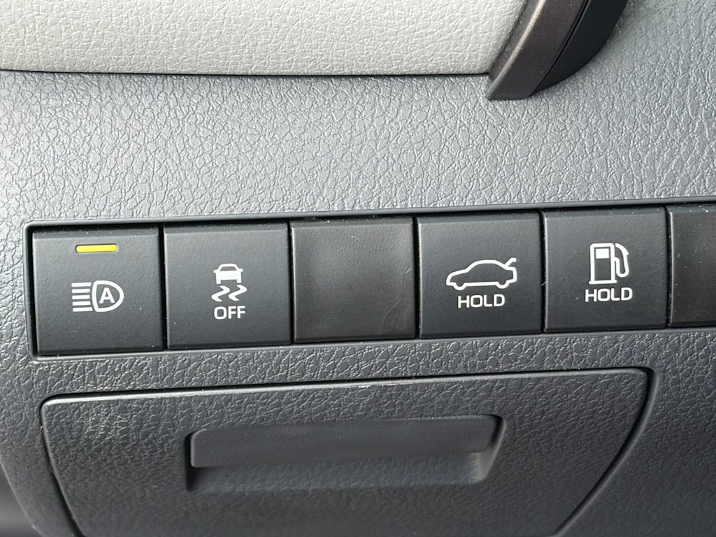 Thumbnail: 2024 Toyota Camry - 21