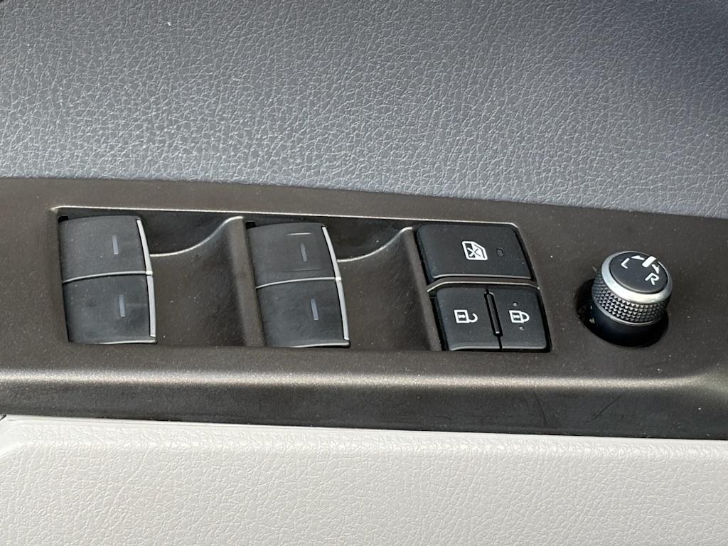 Thumbnail: 2024 Toyota Camry - 19