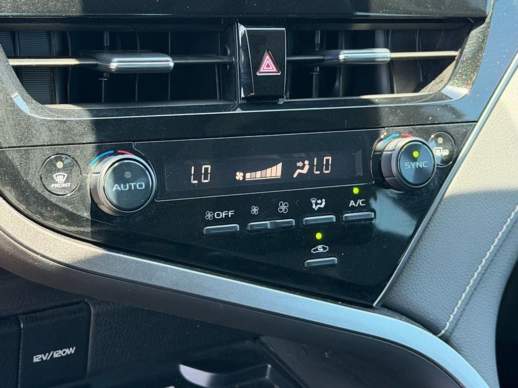 Thumbnail: 2023 Toyota Camry - 31