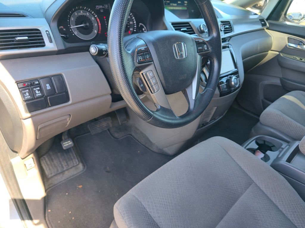 Thumbnail: 2016 Honda Odyssey - 11