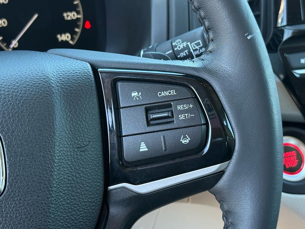 Thumbnail: 2025 Honda Odyssey - 24