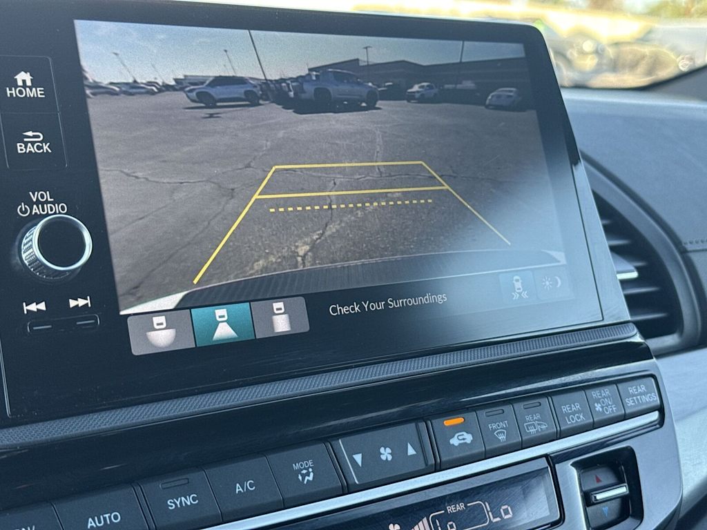 Thumbnail: 2025 Honda Odyssey - 22