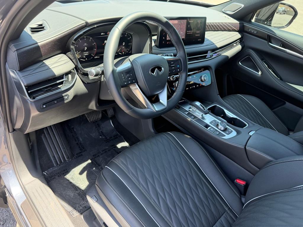 Thumbnail: 2026 INFINITI QX60 - 9