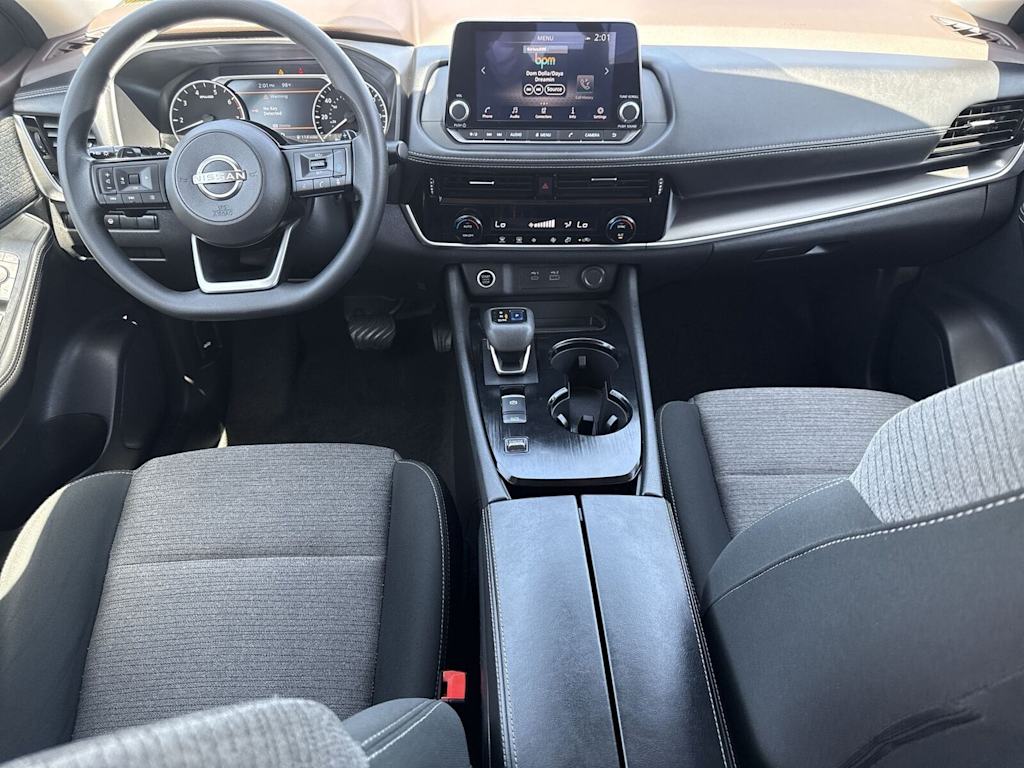 Thumbnail: 2022 Nissan Rogue - 10