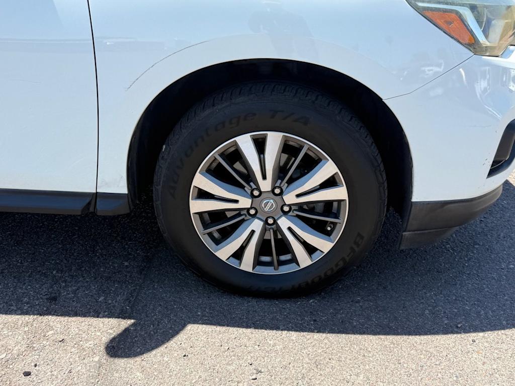 Thumbnail: 2018 Nissan Pathfinder - 5