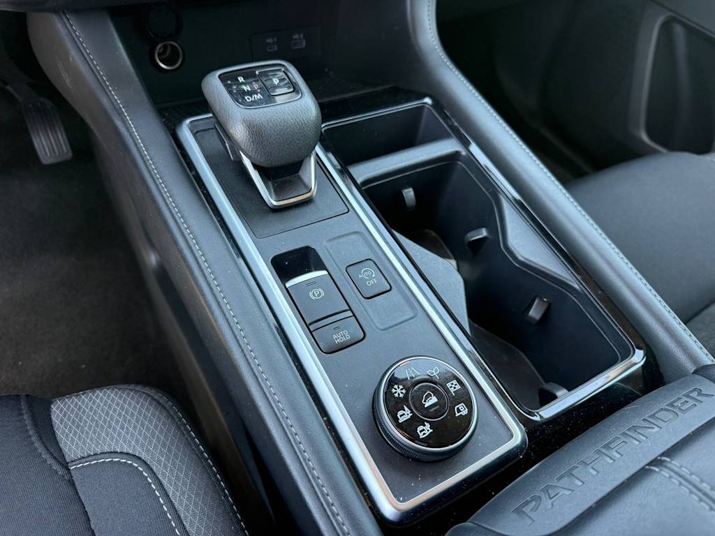 Thumbnail: 2024 Nissan Pathfinder - 11