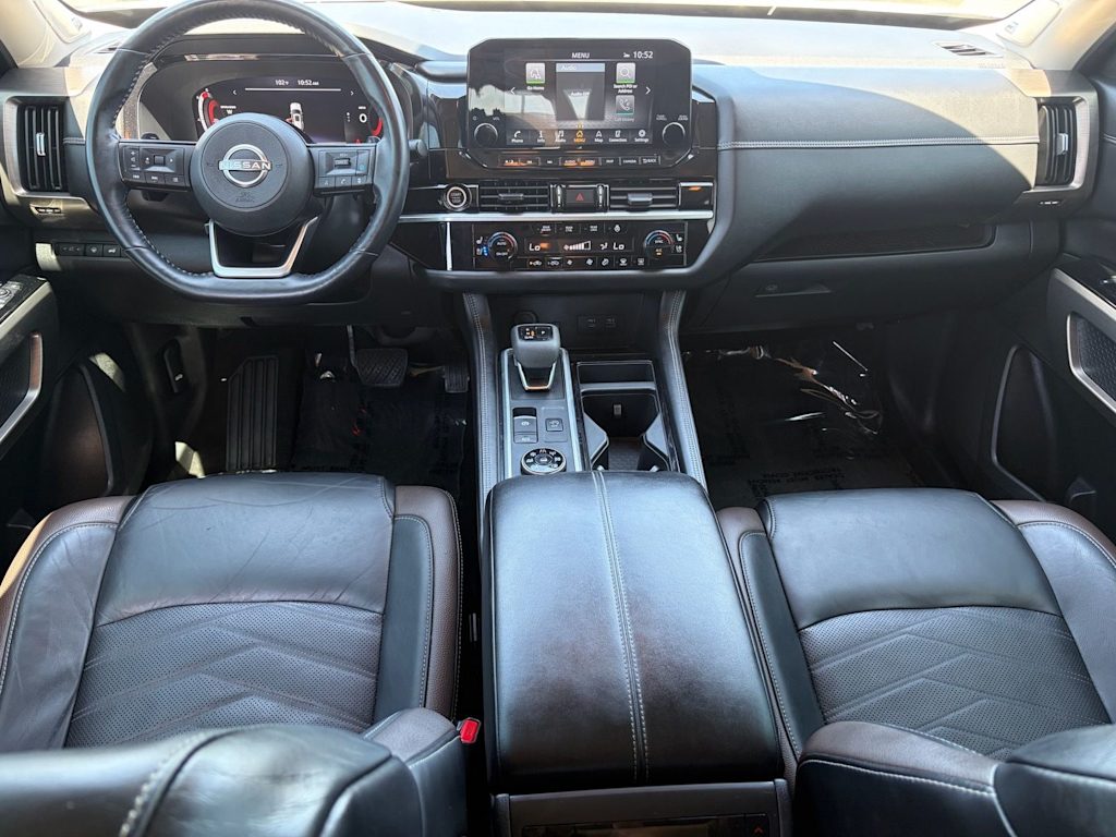 Thumbnail: 2023 Nissan Pathfinder - 10