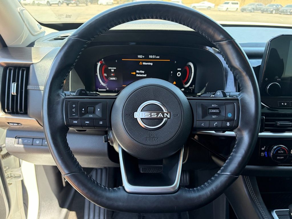 Thumbnail: 2023 Nissan Pathfinder - 8