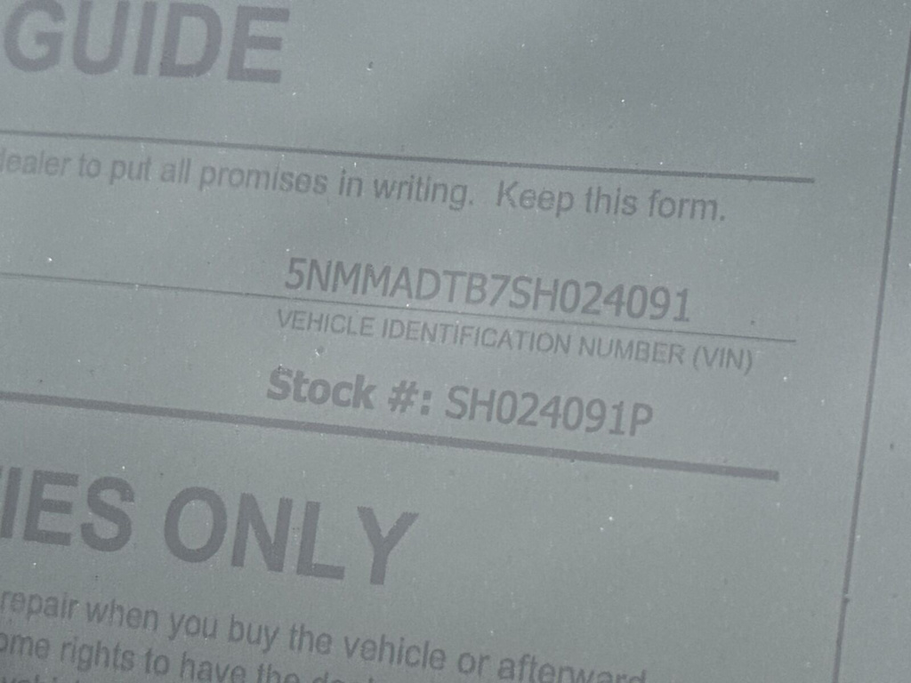 Thumbnail: 2025 Genesis GV70 - 17