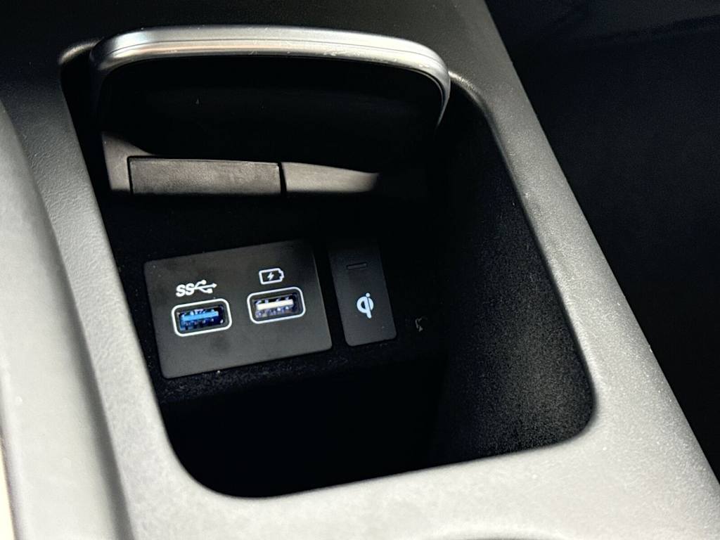 Thumbnail: 2025 Genesis GV70 - 31