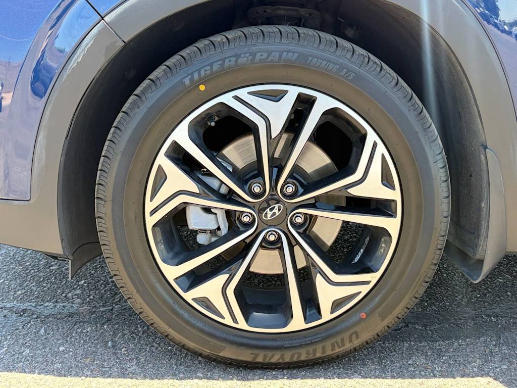 Thumbnail: 2020 Hyundai Santa Fe - 4