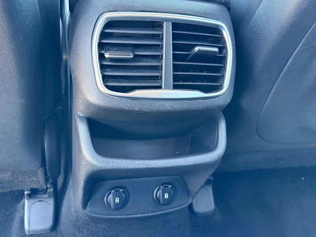 Thumbnail: 2020 Hyundai Santa Fe - 20