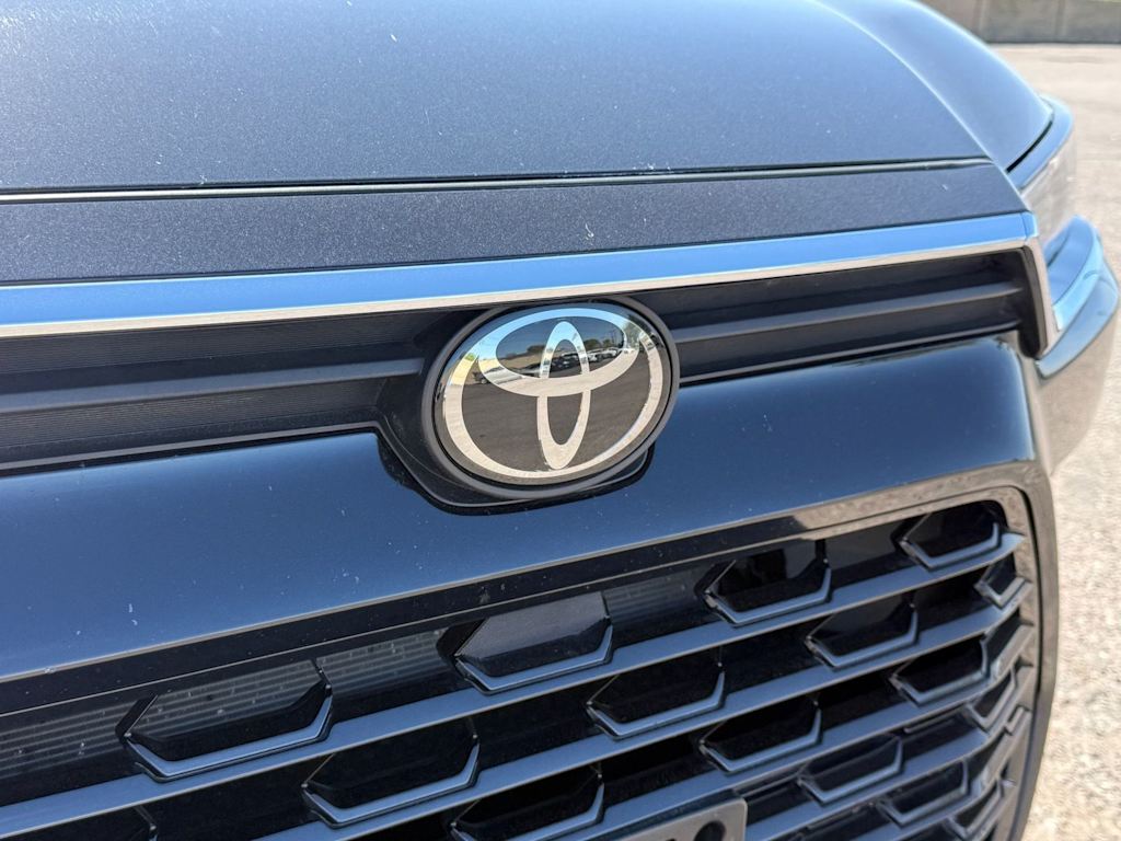 Thumbnail: 2025 Toyota Grand Highlander - 7