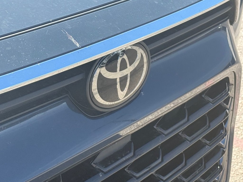 Thumbnail: 2025 Toyota Grand Highlander - 4