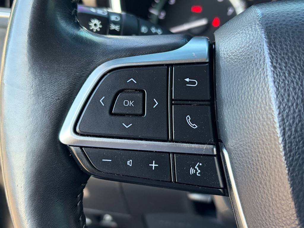 Thumbnail: 2020 Toyota Highlander - 14