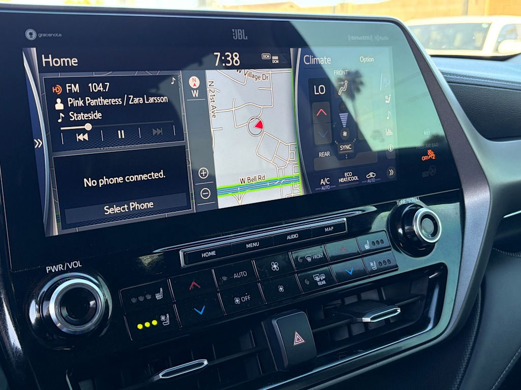Thumbnail: 2020 Toyota Highlander - 7