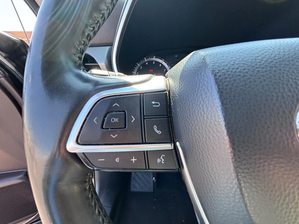 Thumbnail: 2020 Toyota Highlander - 20