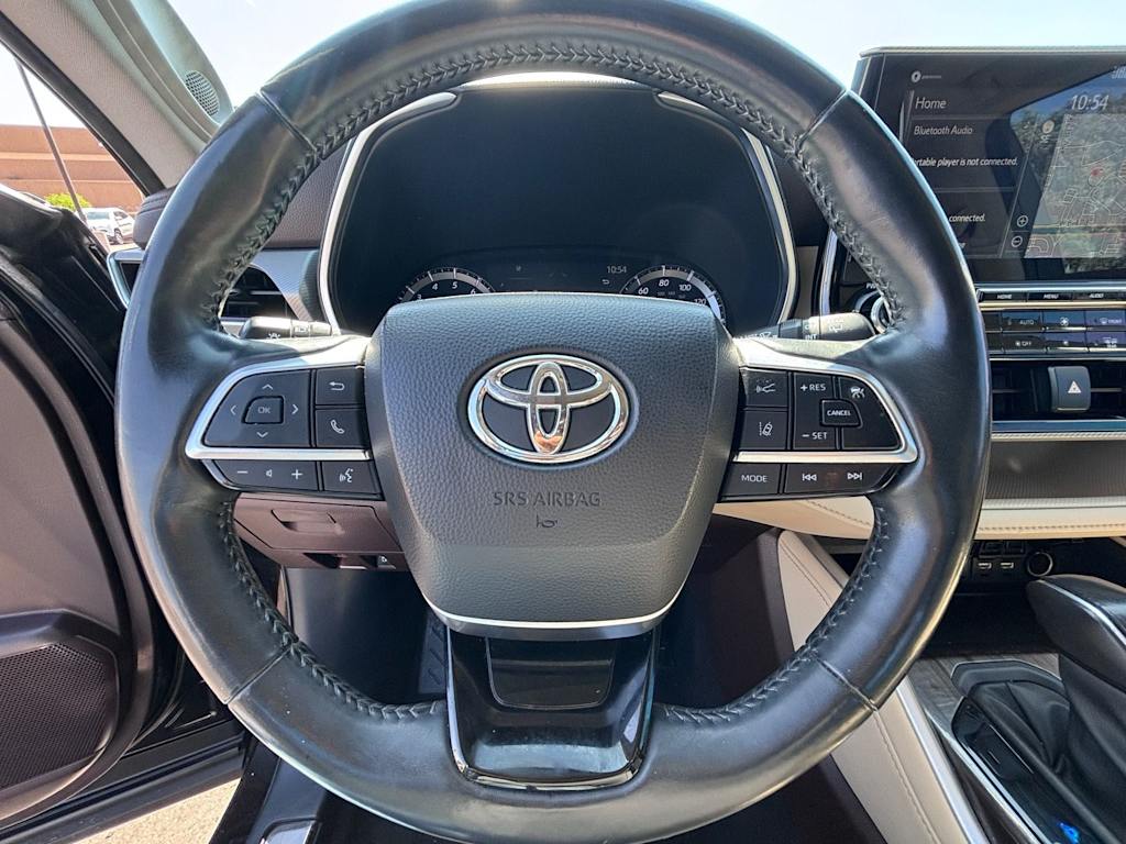 Thumbnail: 2020 Toyota Highlander - 2