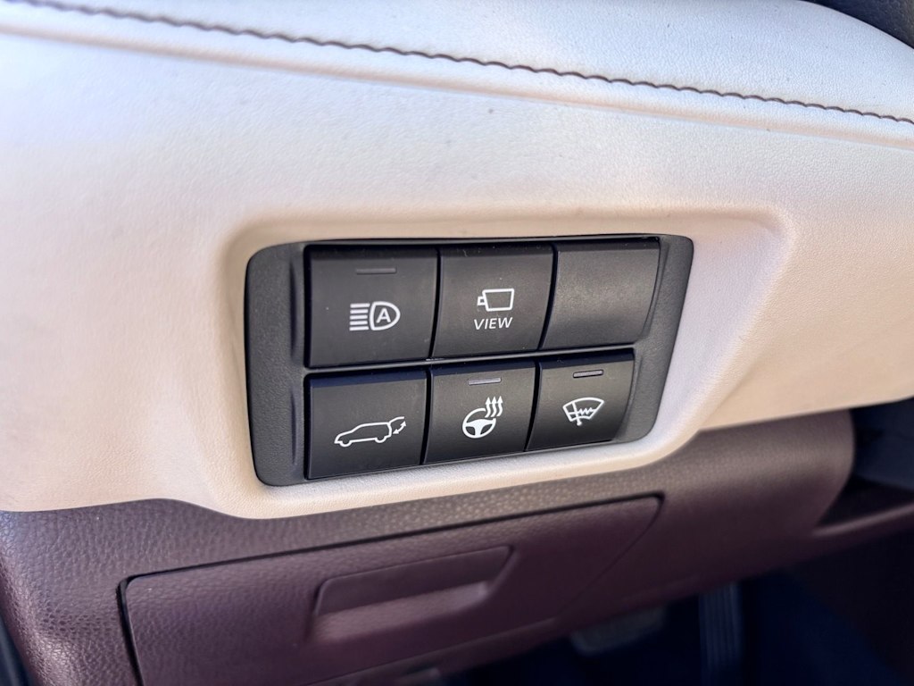 Thumbnail: 2020 Toyota Highlander - 19