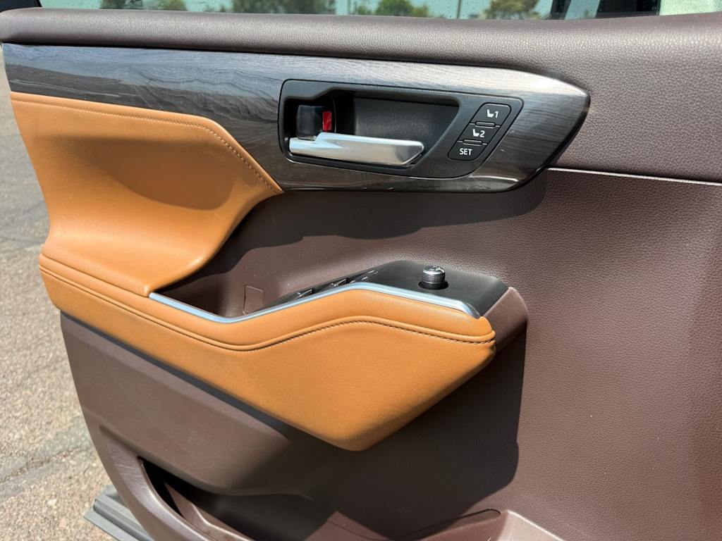 Thumbnail: 2021 Toyota Highlander - 22