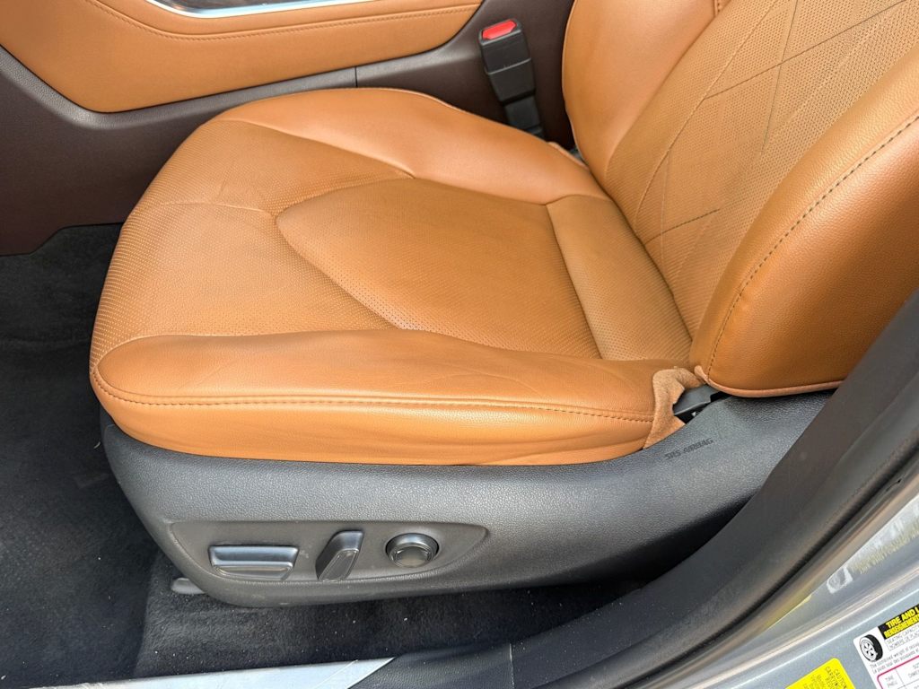 Thumbnail: 2021 Toyota Highlander - 21