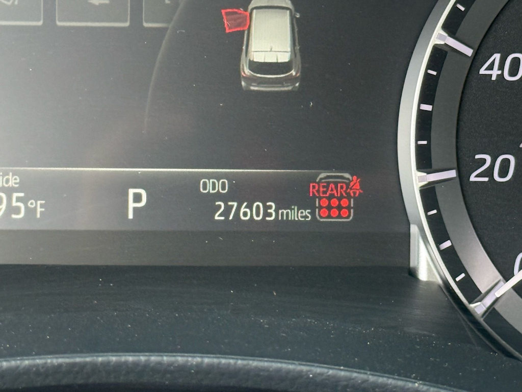 Thumbnail: 2025 Toyota Highlander - 11