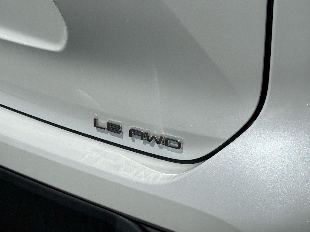 Thumbnail: 2023 Toyota Highlander - 5