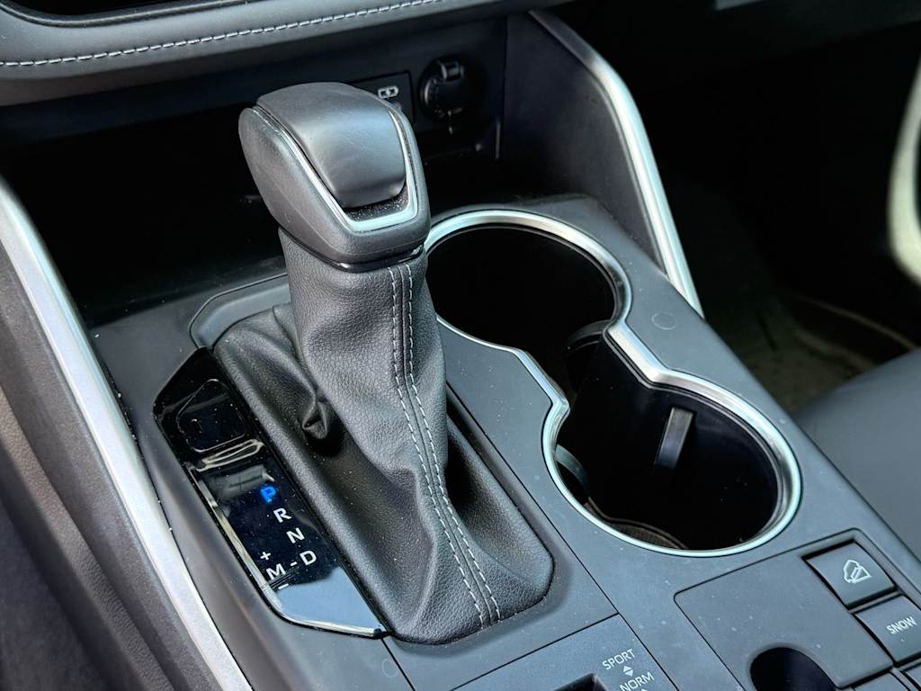 Thumbnail: 2024 Toyota Highlander - 9