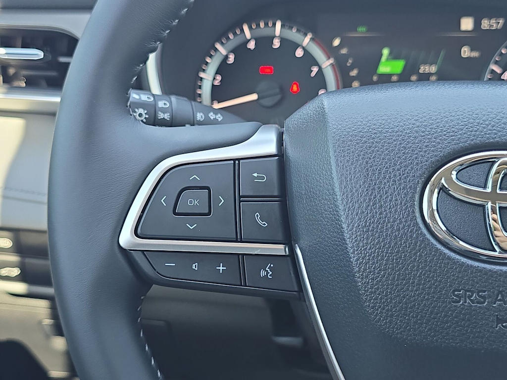 Thumbnail: 2025 Toyota Highlander - 31