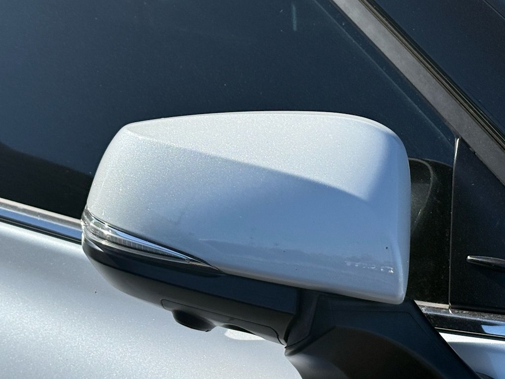 Thumbnail: 2024 Toyota Highlander - 9