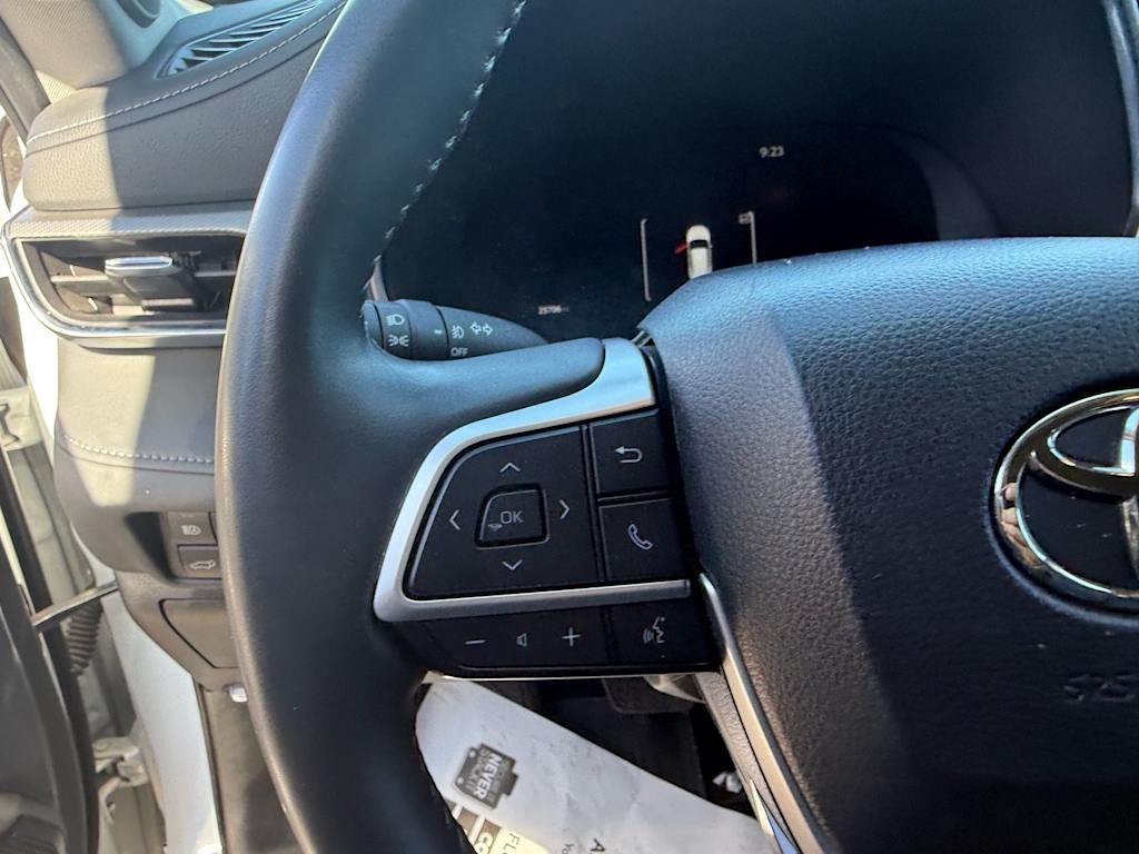 Thumbnail: 2024 Toyota Highlander - 20