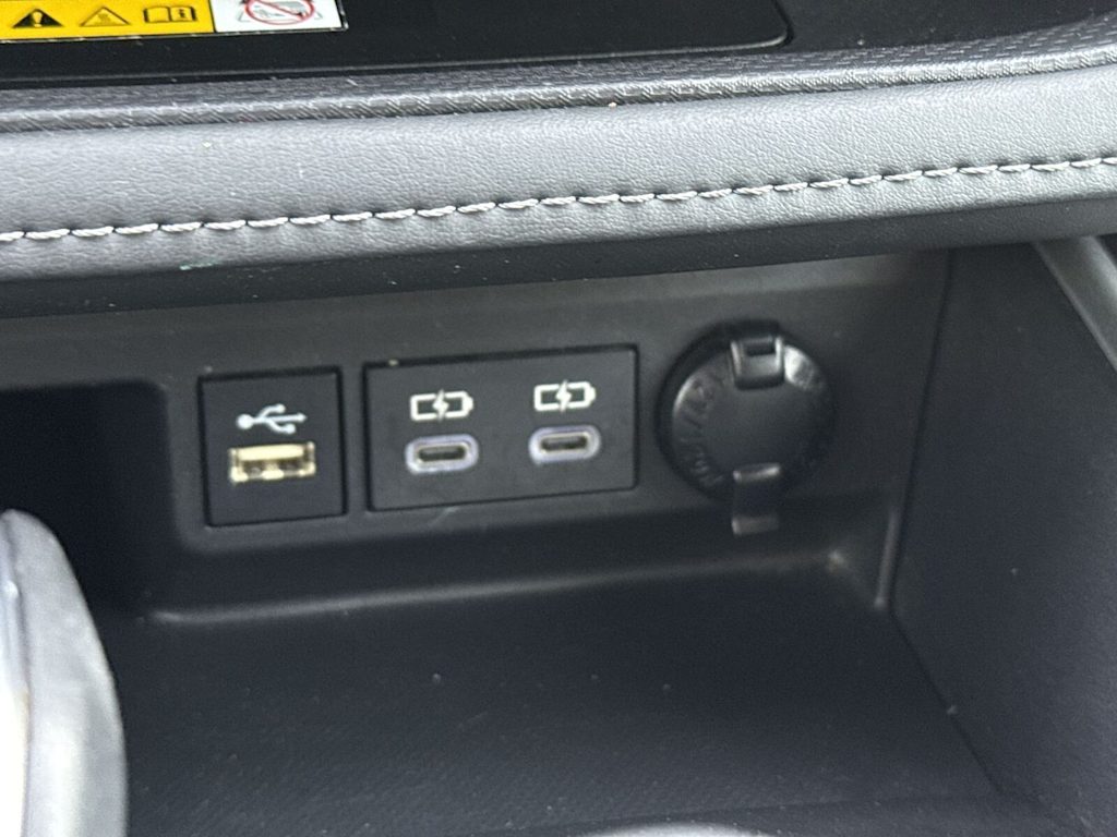 Thumbnail: 2024 Toyota Highlander - 28