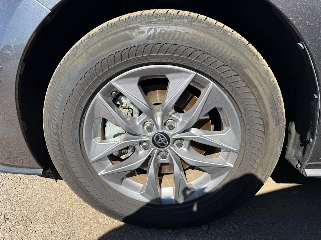 Thumbnail: 2022 Toyota Sienna - 5