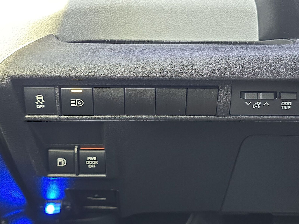 Thumbnail: 2025 Toyota Sienna - 34